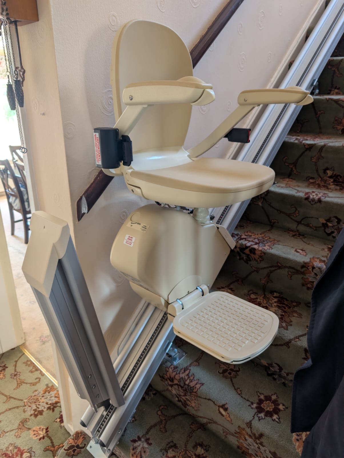 Close-up of the Brooks T700 seat, armrests and footrest